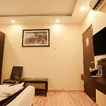 Hotel Sheldon International Near Science City