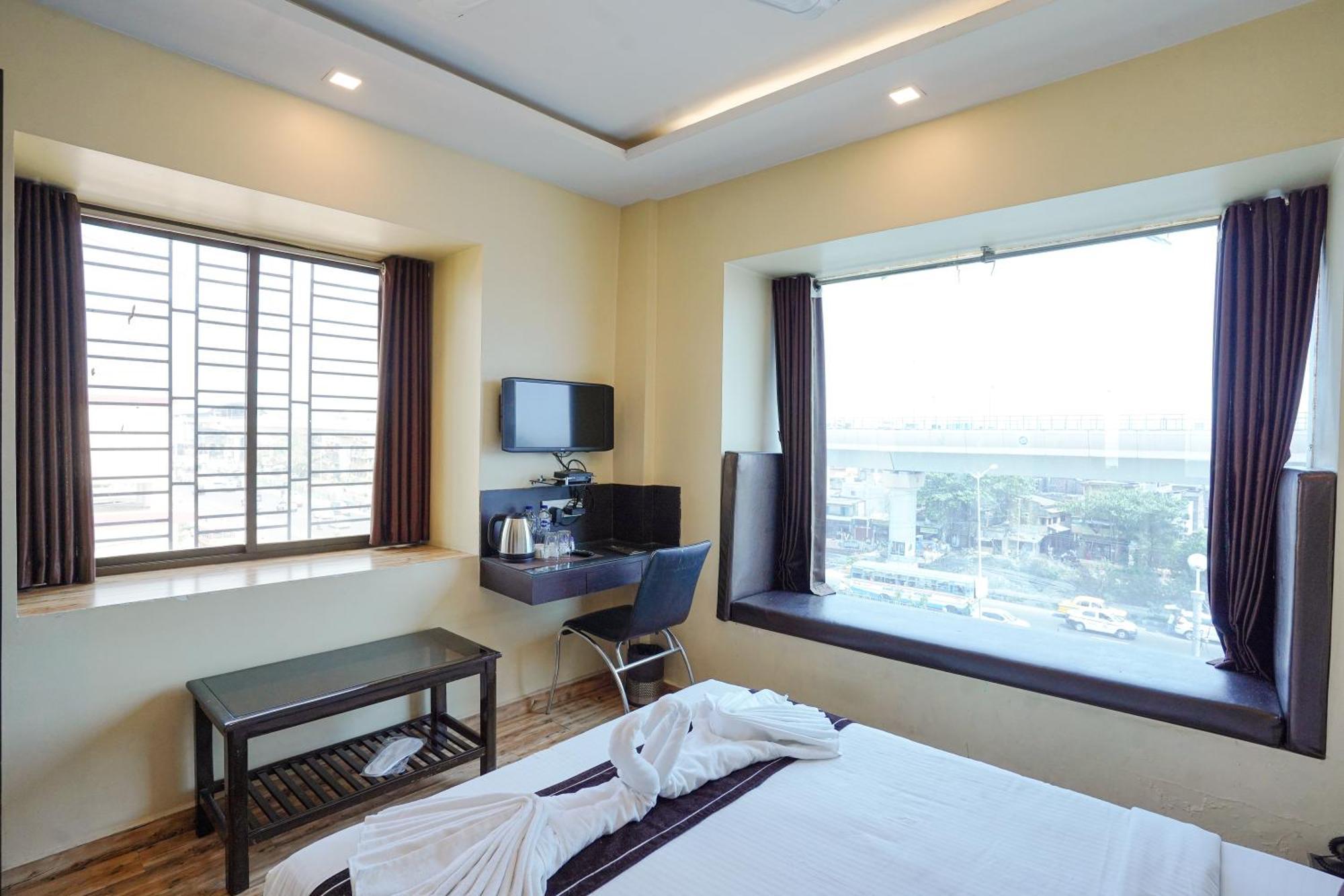 Sheldon International Near Science Hotel 3*